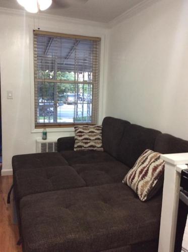 Cozy Canarsie Getaway Brooklyn NY in Brooklyn, USA