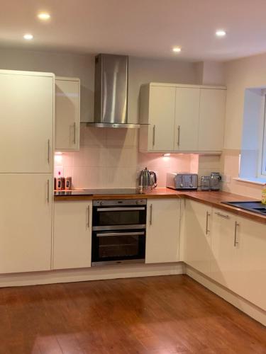 Picture of Wokingham - Large 2 Bedroom Apartment