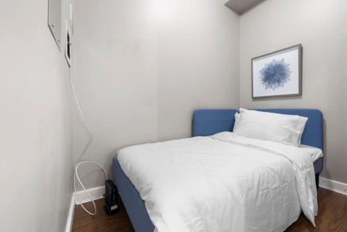 Top Floor Unit on Granville Strip Yaletown Area in Vancouver, Canada