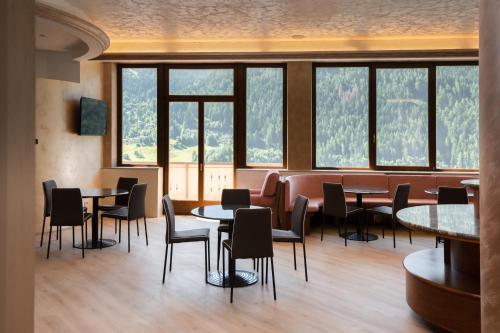 Hotel Vezza Alpine Lodge & Spa