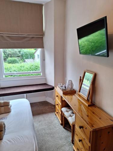 Ferndale Lodge - image 3