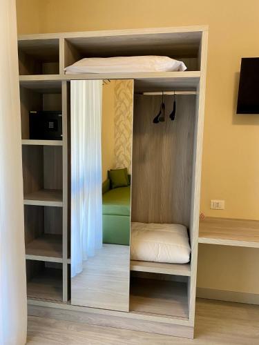 Hotel Liu - image 2