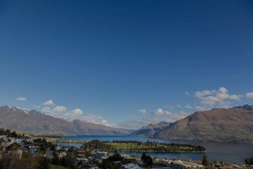 Holiday Home image 9