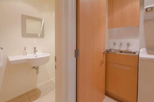 Holiday Home image 5