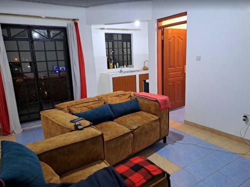 Lovely one bedroom airbb in THIKA with WiFi ,ample parking-next to the road