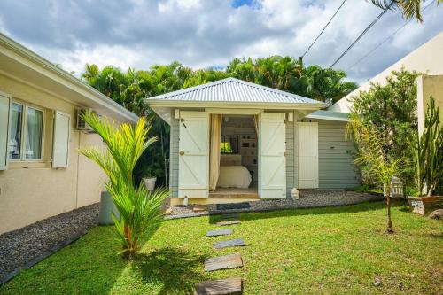 Villa Cava - Welkeys in Baie-Mahault