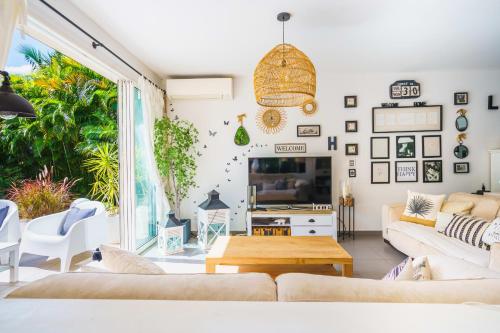 Villa Cava - Welkeys in Baie-Mahault