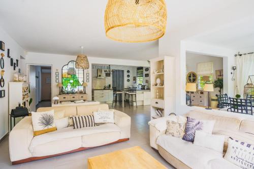 Villa Cava - Welkeys in Baie-Mahault