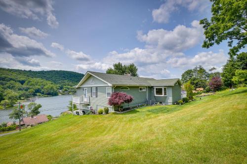 . New Fairfield Vacation Rental w/ Lake Views!