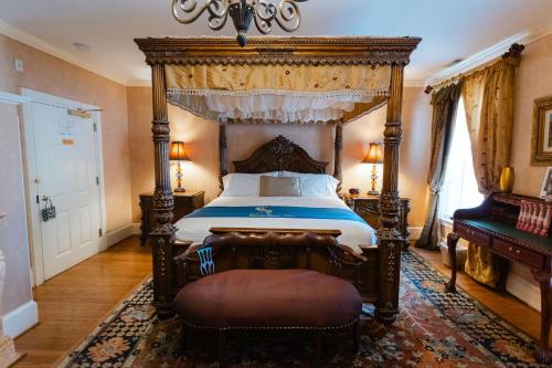 1840s Carrollton Inn