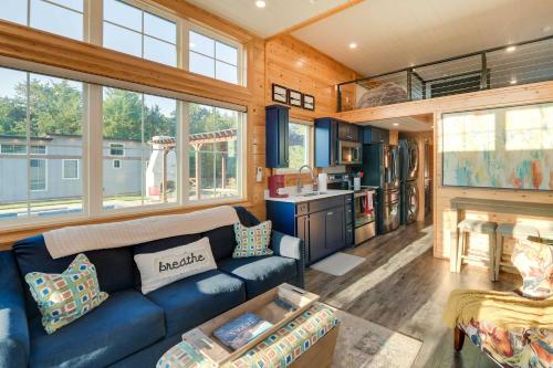 Whitney Retreat with Shared Outdoor Pool and Hot Tub! in Whitney, USA