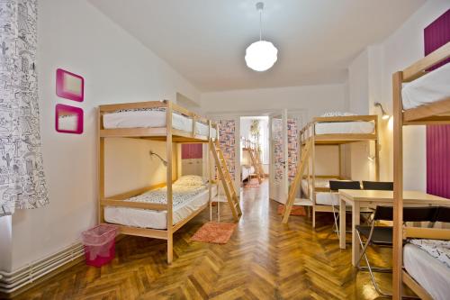 1 twin bed