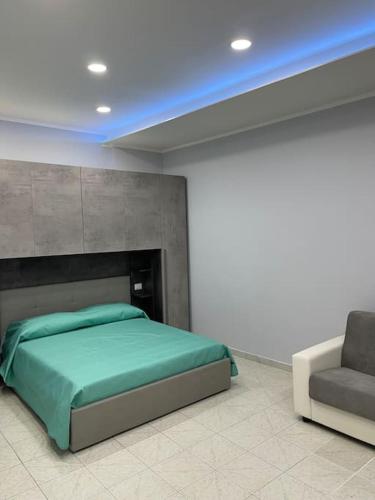 Florinda House, Naples