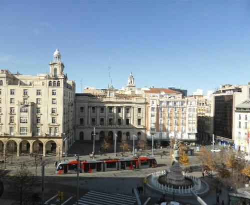 Apartamento en el centro de zaragoza "EL RUBÍ DEL PILAR" 1