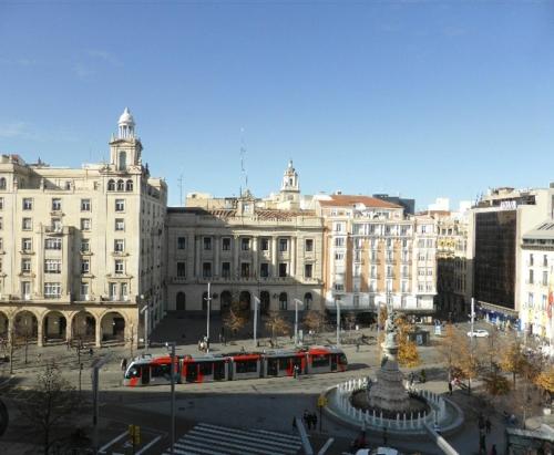 Apartamento en el centro de zaragoza "EL RUBÍ DEL PILAR"