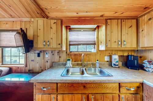 Seneca Lake Serenity in Hector, USA