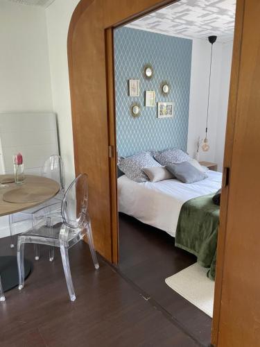 50 m2 4 couchages T2 au calme, lumineux, confortable, cosy, climatisé, privatif avec parking gratuit et terrasse photo 3