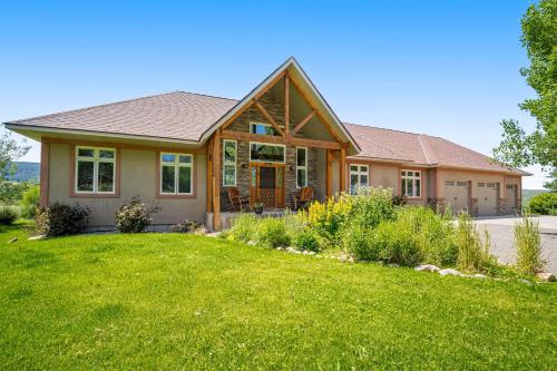 Churchill IC Ranch in Gallatin Gateway, USA