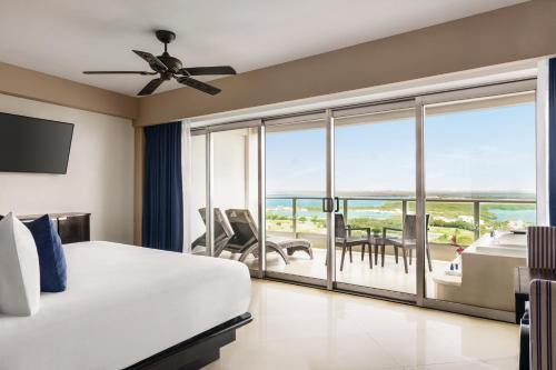 Seadust Cancun Family Resort - All Inclusive