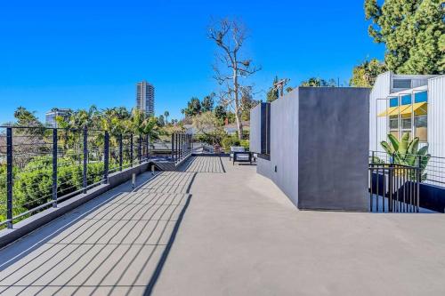 5BRM 6Bath Off Sunset in WeHo Villa in Los Angeles, USA