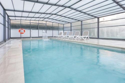 Hotel Amoros - image 11