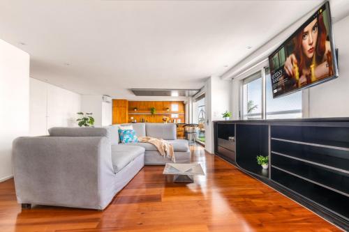 Modern Apartments in Puerto Madero_1_image