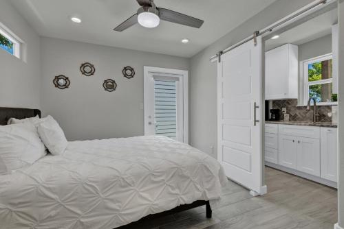Orange Door Casita - Couples Retreat in Fredericksburg, USA