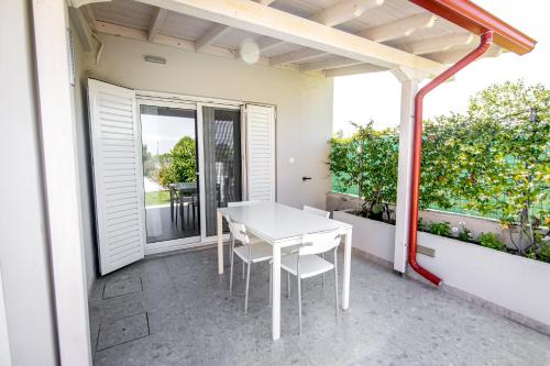  Evangelia's Family House in Ormos Panagias