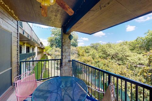 Camp Warnecke Estates Unit C204 in New Braunfels, USA