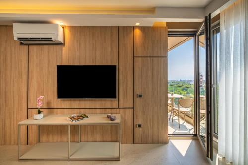 Casamax Suites — Main Photo