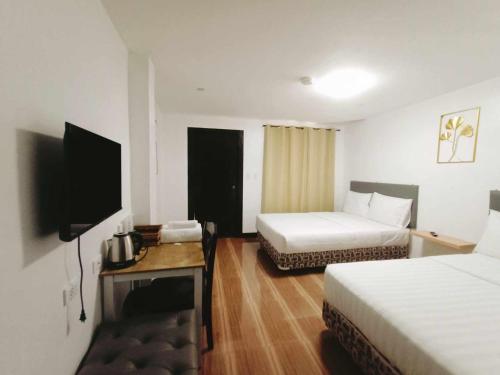 Hideaways Restobar and Resort Room Type - Family Studio