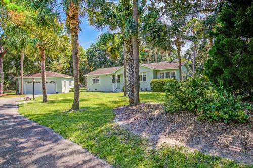 18 29th Ave in Isle of Palms, USA