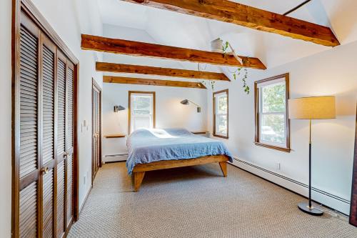 Private Pocasset Getaway