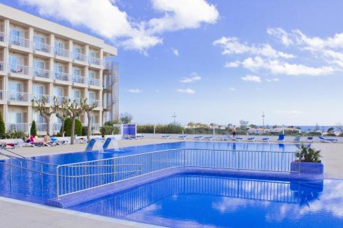 Hotel Sur Menorca Suites & Waterpark - image 7