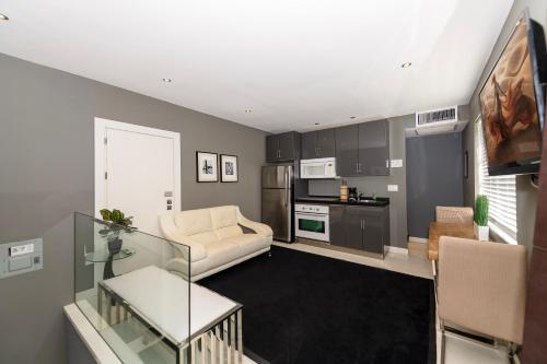 Sunny Days Apartments - image 5
