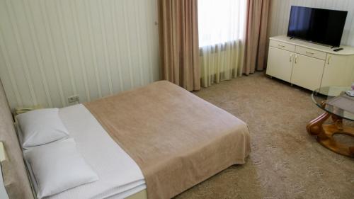 Hotel Status - image 11