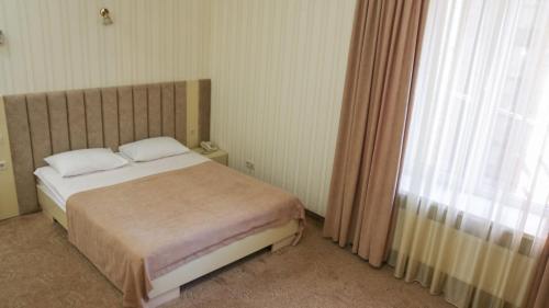 Hotel Status - image 12