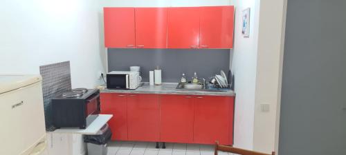 Paradies Caraïbes III (Paradies Caraibes III) in เลซาบีเมส