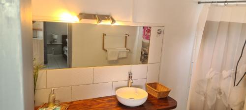 Paradies Caraïbes III (Paradies Caraibes III) in เลซาบีเมส