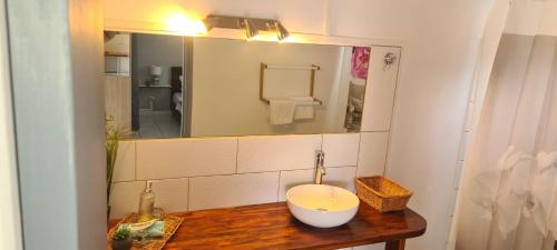 Salle de bain, Paradies Caraïbes I (Paradies Caraibes I) in Les Abymes