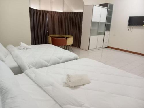BUTTERWORTH RAJA UDA RAYA HOMESTAY near Klinik Desa Permatang Buluh