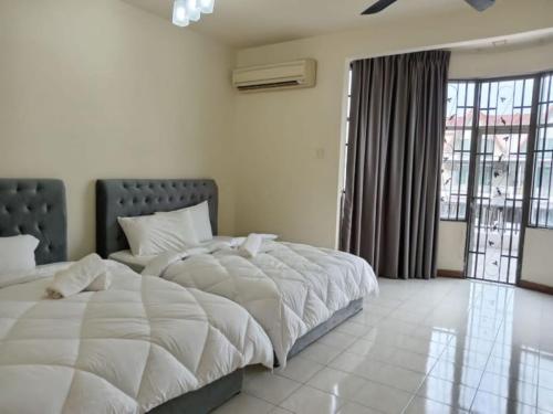BUTTERWORTH RAJA UDA RAYA HOMESTAY near Klinik Desa Permatang Buluh