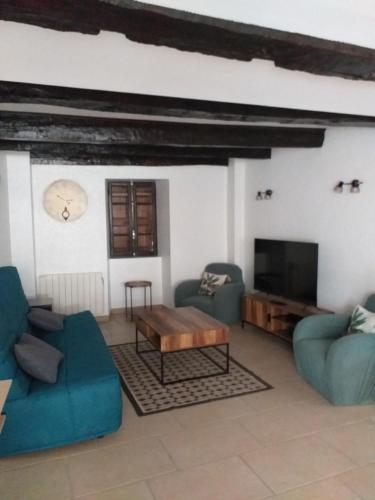 GITE AVEC GRANDE TERRASSE in Peyreleau