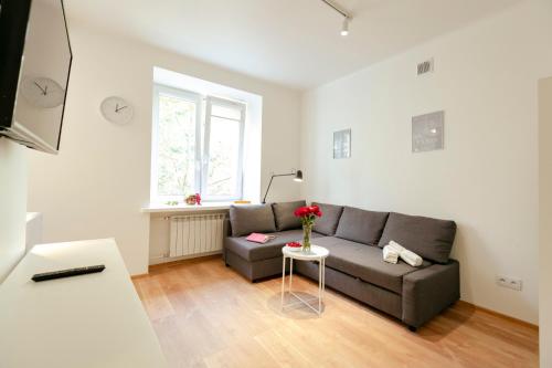 Jana Pawła II 36 - Bezpłatny podziemny garaż - Free Parking - W pełni wyposażone studio - Better Rental, Warsaw (photo 3)