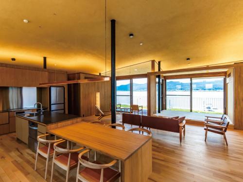Suite with Lake View