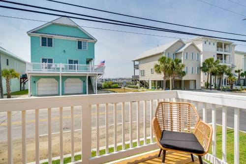 Carolina Beach Home with Private Deck Walk to Shore