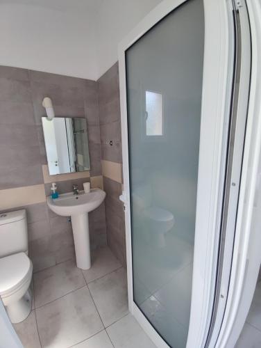 Triple Room with View room in Penelope & Michael Rooms