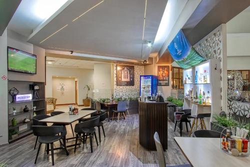489870802 Holiday Inn Leon-Convention Center by IHG
