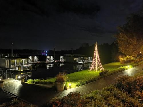 Houseboats Mookerplas met dakterras