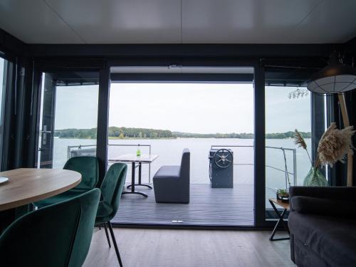 Houseboats Mookerplas met dakterras